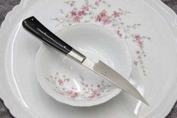 Couteau de table L'As de table acier Alenox18cr corne noire