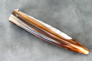 Grand couteau pliant Berger corne jaspée acier damas inox