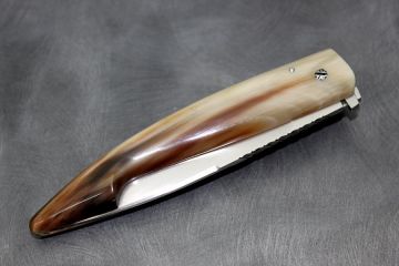 Couteau custom capucin Berger manche corne acier inox Böhler N690