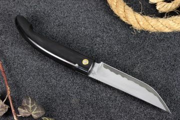 Couteau capucin lame damas VG10 Montségur Prestige corne noire