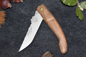 Couteau cathare Montségur profil croix Occitane noyer 12c27