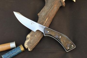 Couteau de chasse artisanal skinner acier mox27co corne de buffle