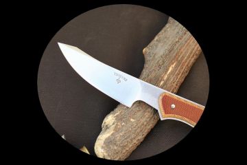 Couteau de chasse artisanal skinner acier mox27co micarta brown