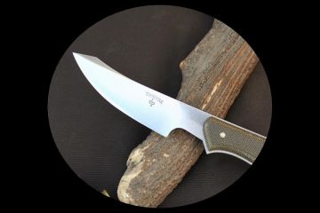 Couteau de chasse artisanal skinner acier mox27co micarta kaki