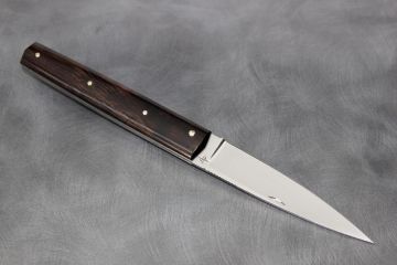 Couteau pliant custom l\'Espadon ébène du Mozambique acier RWL34
