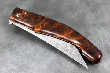 Couteau pliant Baroudeur bois de fer d'Arizona acier damas inox