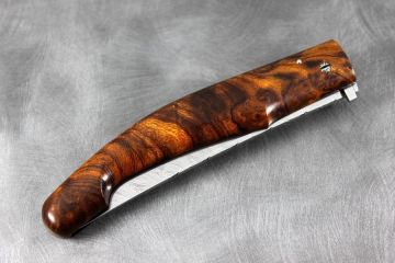 Couteau pliant Baroudeur bois de fer d\'Arizona acier damas inox