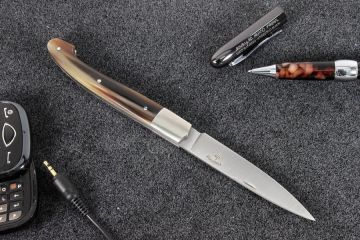 Couteau de poche Pyrène 11 cm lame 12c27 manche corne jaspée