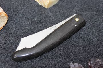 Couteau de poche capucin le Patriarche acier carbone xc75 corne noire