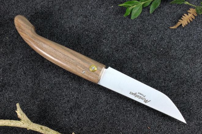 Couteau de poche traditionnel Montségur noyer acier carbone xc75