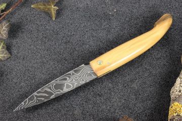 Couteau capucin ariégeois le Berger damas carbone racine de buis