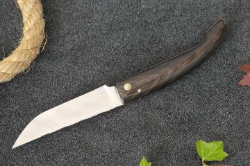 Couteau custom Montségur Prestige damas inox corne marbré