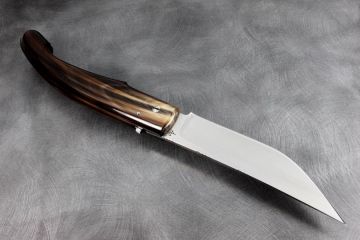 Couteau pliant Baroudeur corne marbrée lame acier inox Böhler