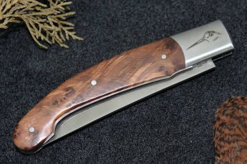 Couteau pliant Baroudeur gravure bécasse acier RWL34 ronce de thuya