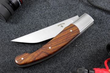 Couteau pliant Baroudeur lame RWL34 manche bois de fer d'Arizona