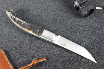 Couteau pliant Baroudeur lame RWL34 manche corne de bélier foncée