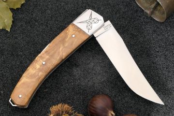 Couteau pliant à cran d'arrêt gravure bécasse manche ronce de chêne