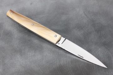 Couteau pliant Espadon manche corne jaspée acier damas inox VG10