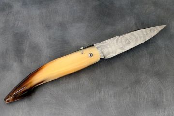 Couteau pliant Berger corne jaspée acier damas inox