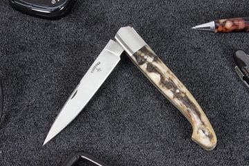 Couteau pliant Pyrène 11 cm lame 12c27 manche corne de bélier
