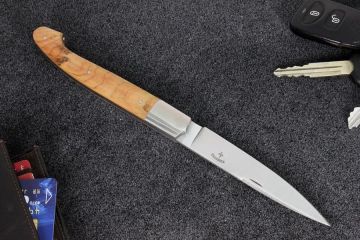 Couteau pliant Pyrène 13 cm lame 12c27 manche cade