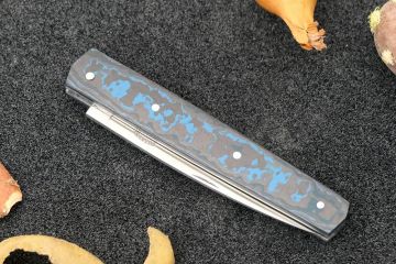 Couteau pliant Espadon 10,5cm lame 14c28 manche fibre de carbone bleu