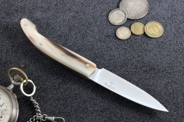 Couteau de poche pliant Peyrecave acier 12c27 corne jaspée claire