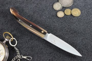Couteau de poche pliant Peyrecave acier 12c27 corne jaspée foncée