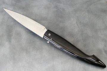 Grand couteau pliant Berger corne de buffle acier damas inox