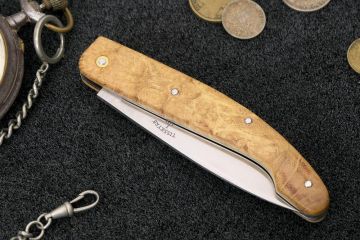 Couteau de poche artisanal Peyrecave acier carbone xc75 bois loupe d\'acacia