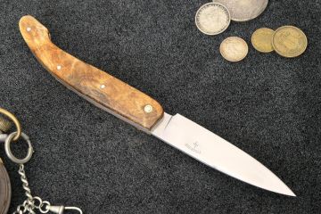 Couteau de poche artisanal Peyrecave acier carbone xc75 marronnier stabilisé