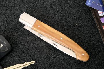Couteau pliant Pyrène 13 cm lame 12c27 manche abricotier