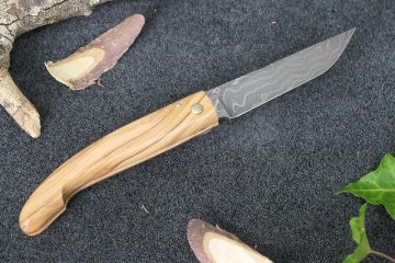 Couteau custom Montségur Prestige damas carbone ronce d\'olivier