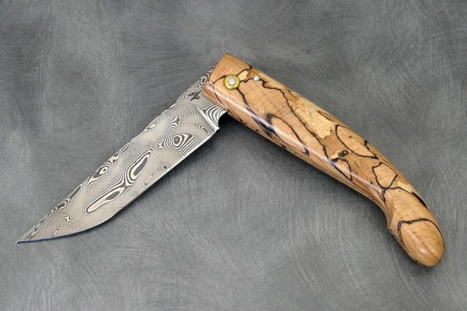 Couteau custom Montségur Prestige damas carbone hêtre échauffé