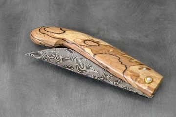 Couteau custom Montségur Prestige damas carbone hêtre échauffé