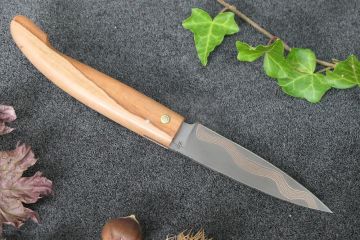 Couteau capucin ariégeois le Berger damas carbone ronce de néflier
