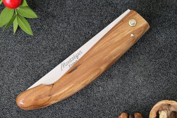 Couteau de poche traditionnel Montségur noisetier acier carbone xc75