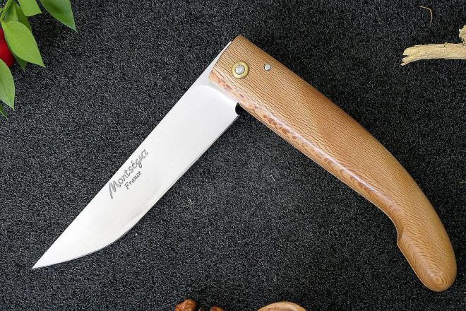 Couteau de poche traditionnel Montségur platane acier carbone xc75