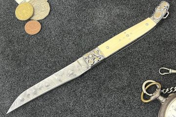 Couteau pliant design Laguiole gravure et incrustations or