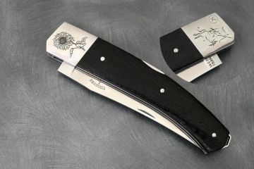 2 Marquages laser personnalisés sur couteau Chronopost