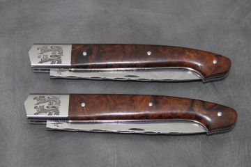 2 Marquages laser personnalisés sur couteau Chronopost