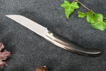 Couteau custom Montségur Prestige damas inox corne jaspée noire
