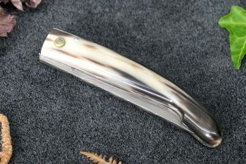 Couteau custom Montségur Prestige damas inox corne jaspée noire
