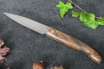Couteau capucin ariégeois le Berger damas carbone ronce de noyer