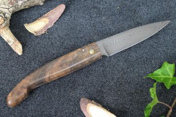 Couteau capucin ariégeois le Berger damas carbone ronce de noyer